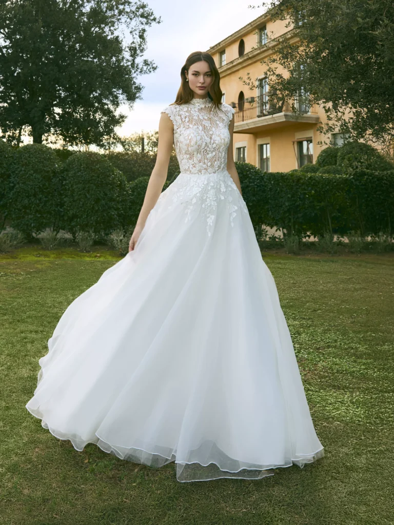 vestido-novia-erigone-whiteone-encaje-escotecerrado-espaldacerrada-sedkanovias1
