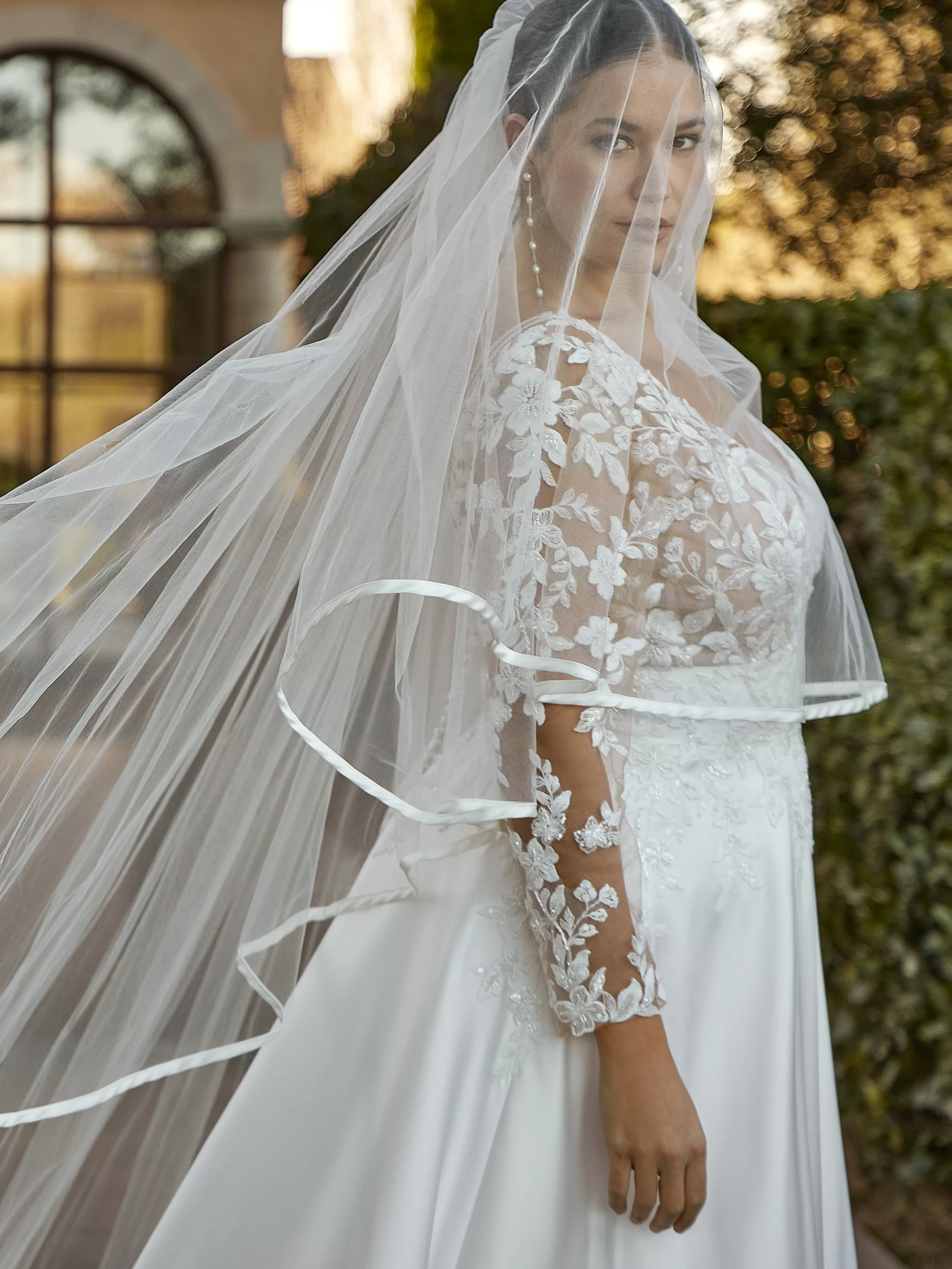 vestido-novia-kleone-whiteone-encaje-escoteenv-espaldaenv-sedkanovias3