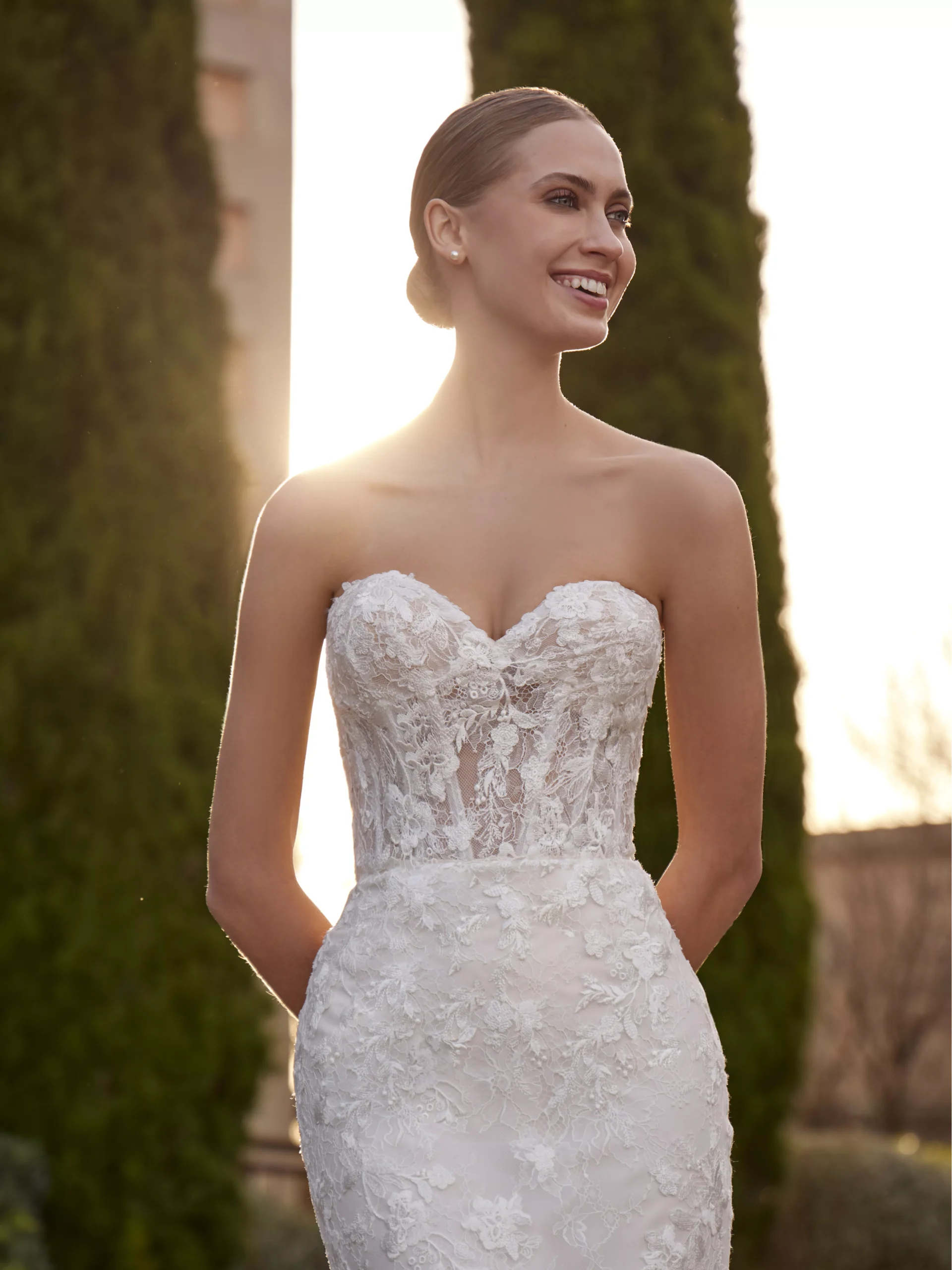 vestido-novia-lilou-whiteone-encaje-escotecorazón-espaldarecta-sedkanovias4