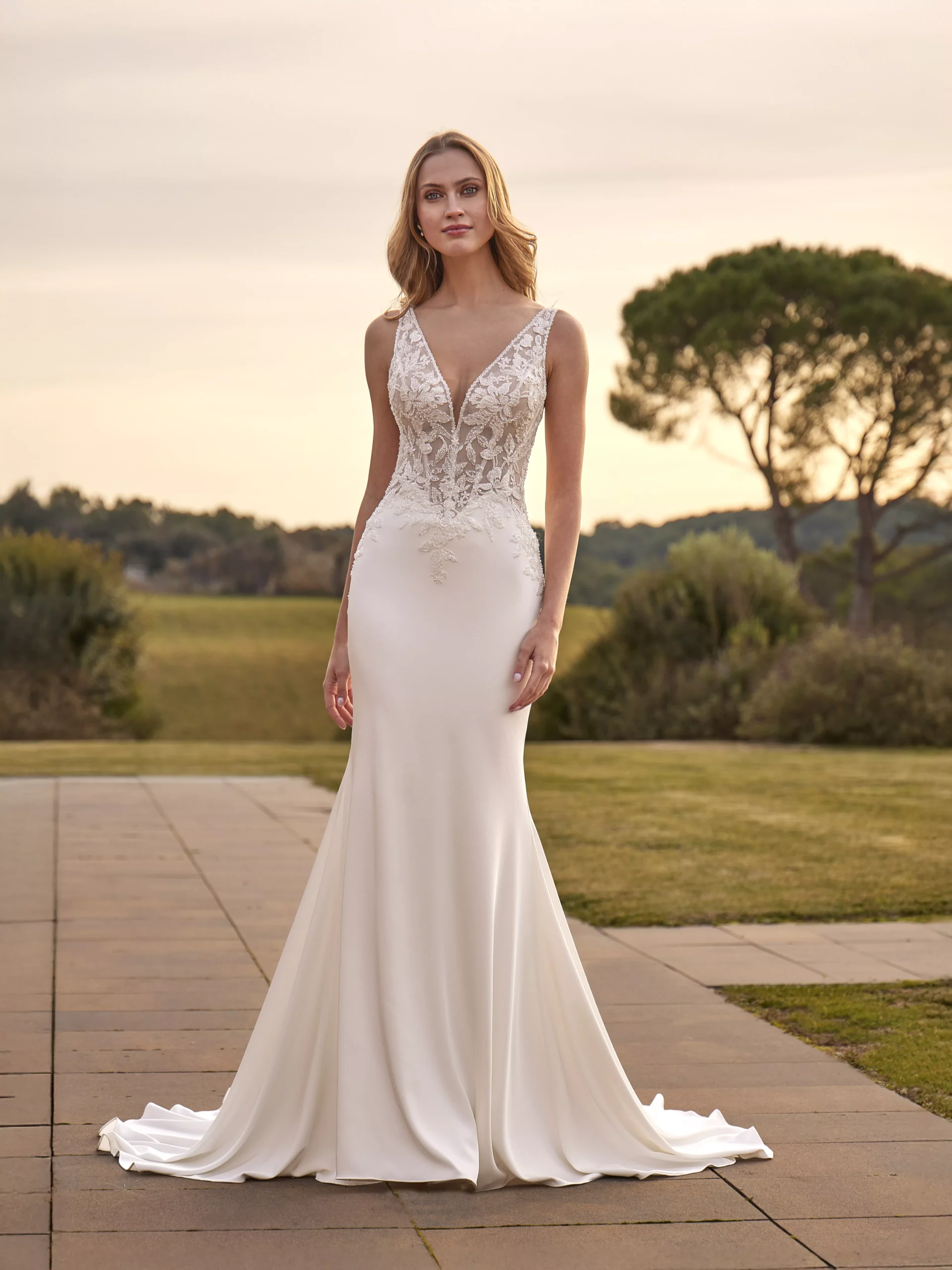 vestido-novia-mayagua-whiteone-encaje-escoteenv-espaldaenv-sedkanovias1