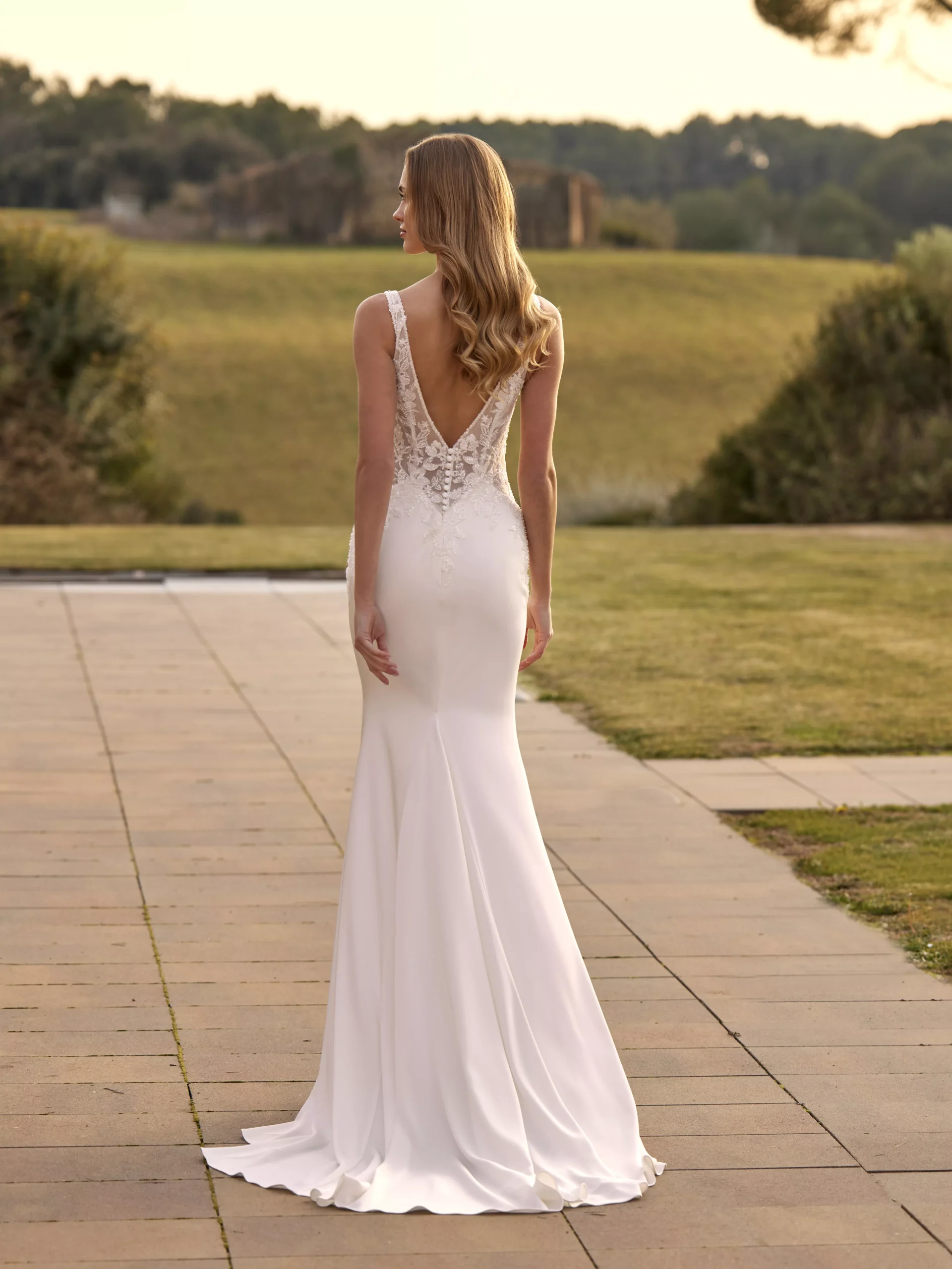 vestido-novia-mayagua-whiteone-encaje-escoteenv-espaldaenv-sedkanovias2