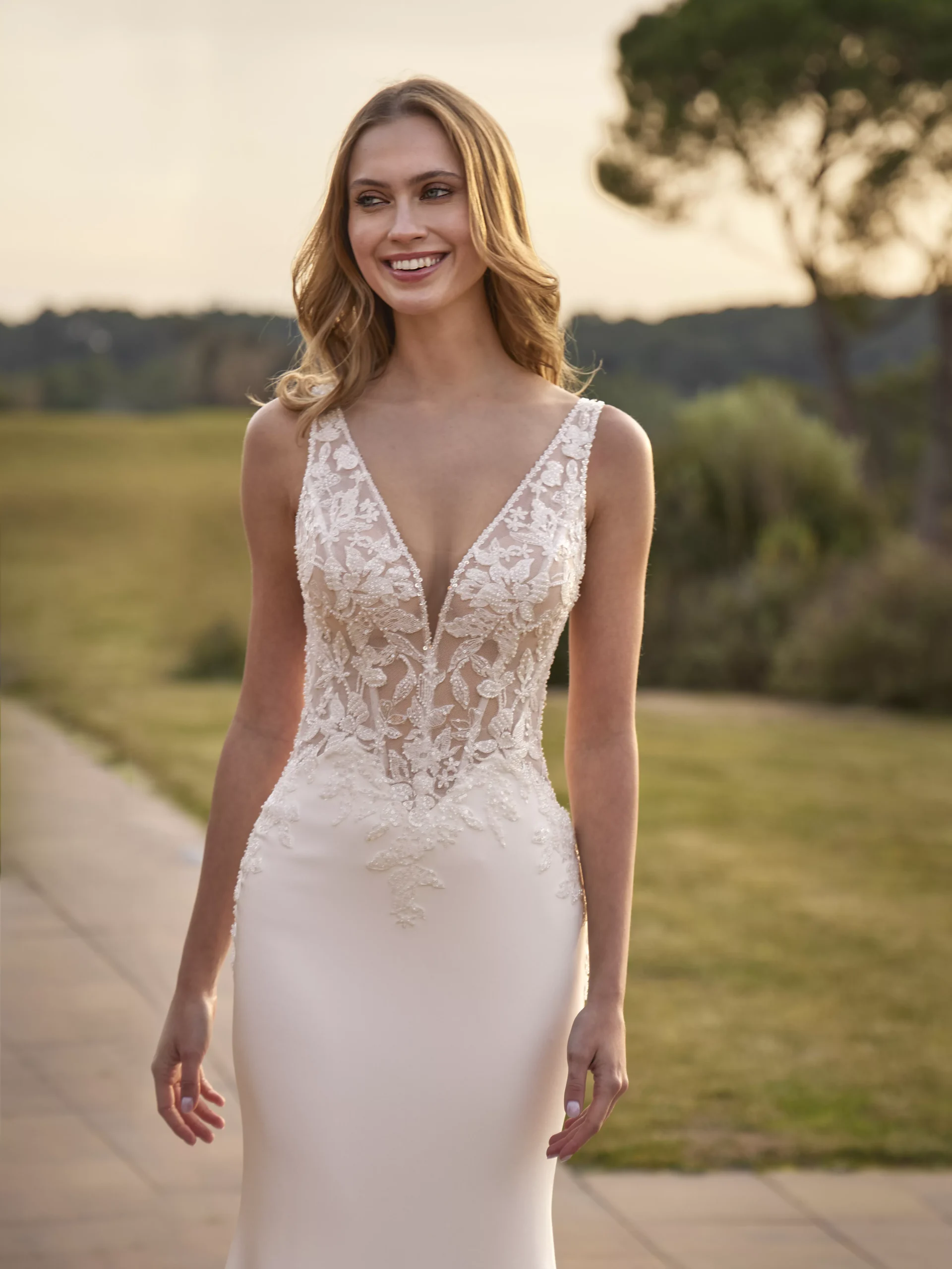 vestido-novia-mayagua-whiteone-encaje-escoteenv-espaldaenv-sedkanovias3