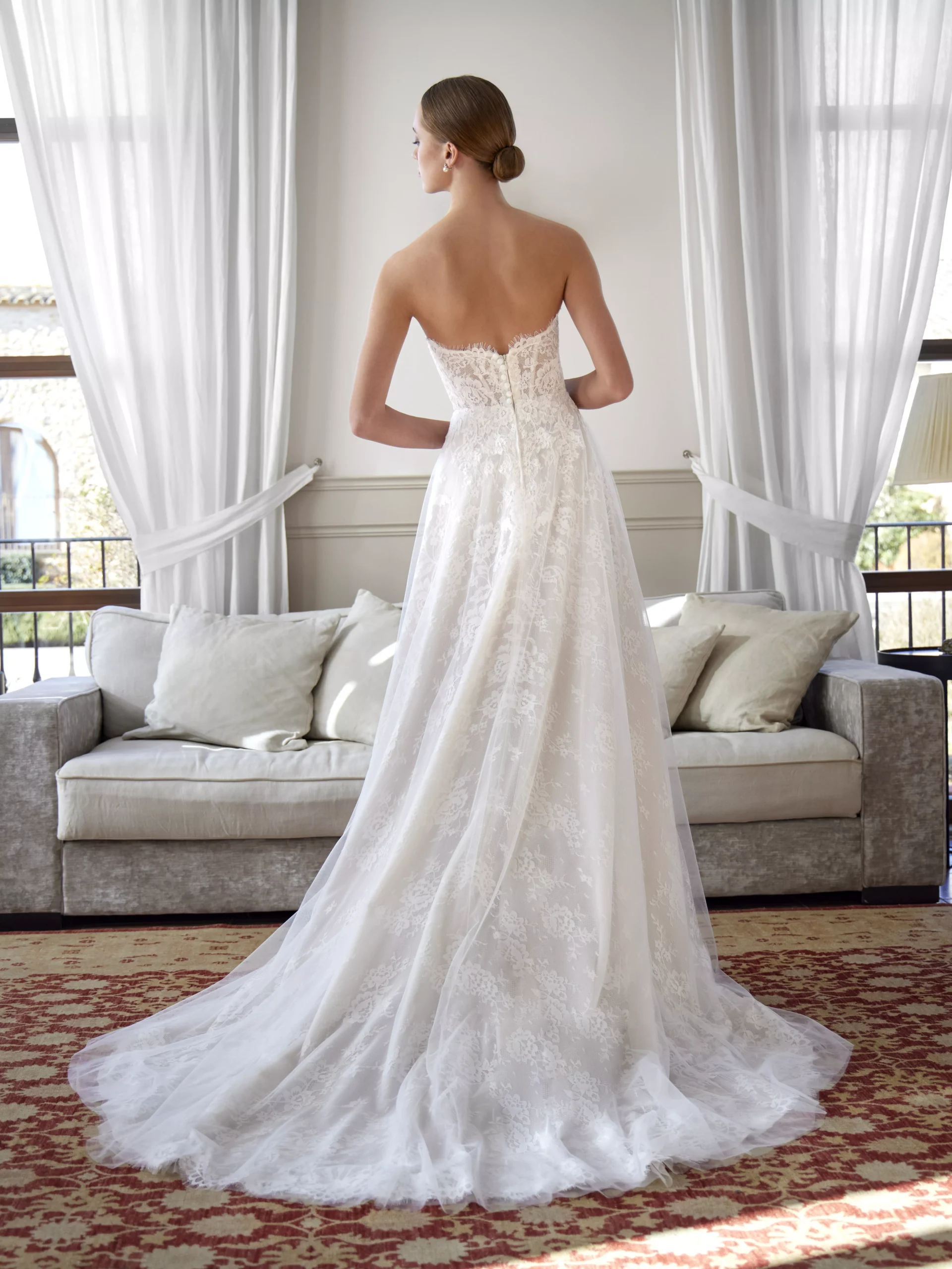 vestido-novia-nerin-whiteone-encaje-escotecorazón-espaldarecta-sedkanovias4