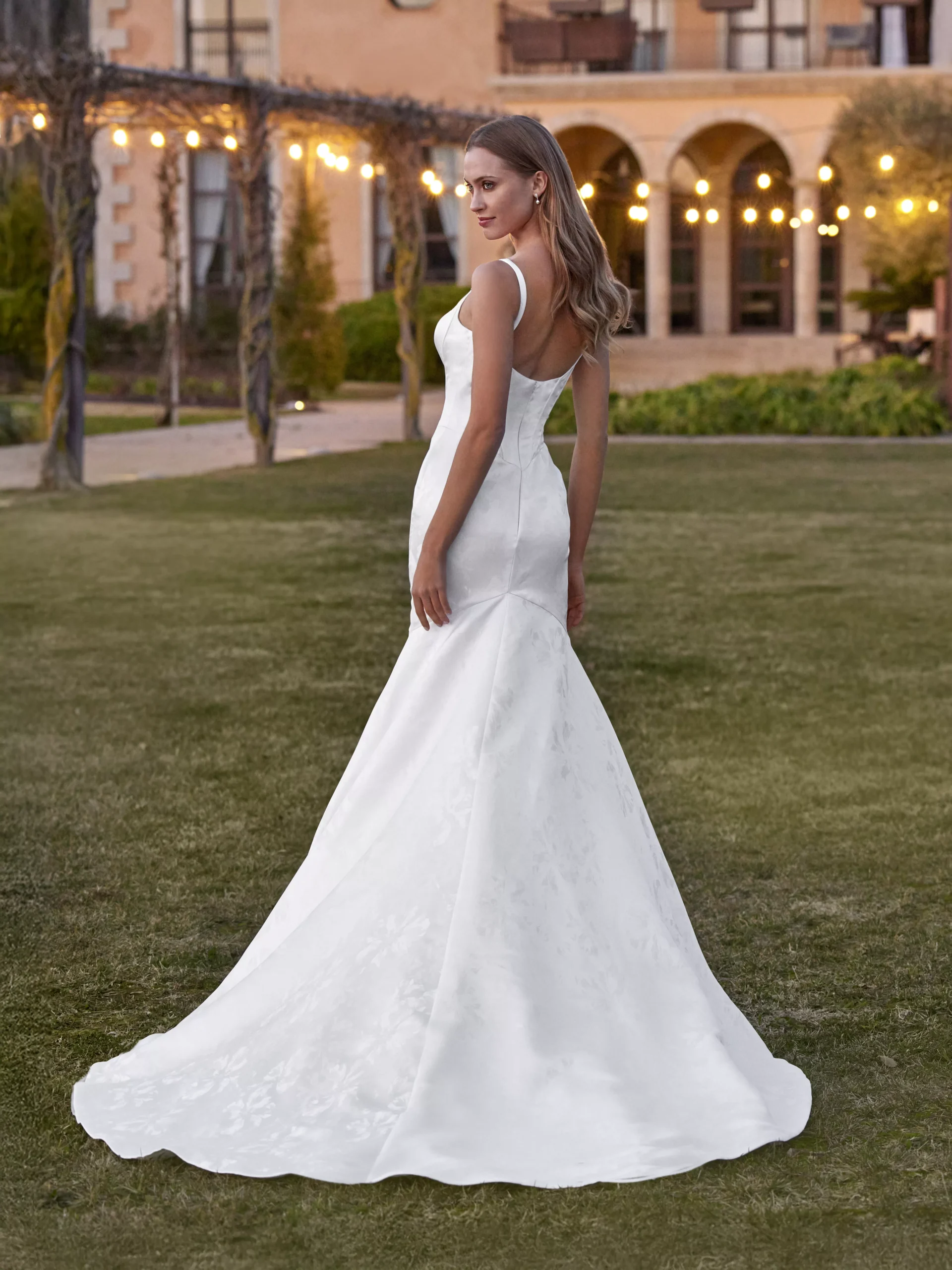 vestido-novia-pacife-whiteone-escoterecto-espaldarecta-sedkanovias2