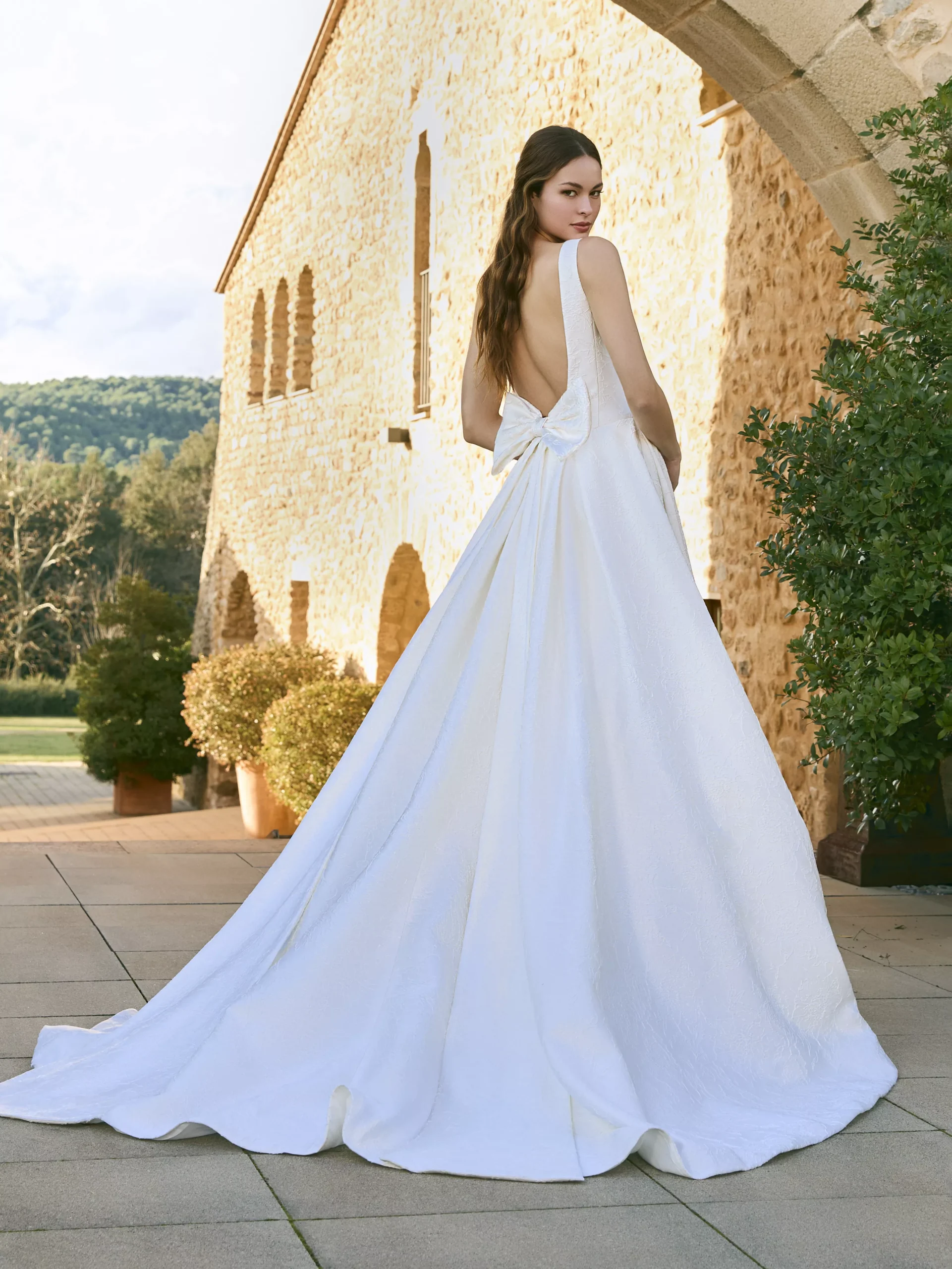 vestido-novia-pherenia-whiteone-escoterecto-espaldarecta-sedkanovias2