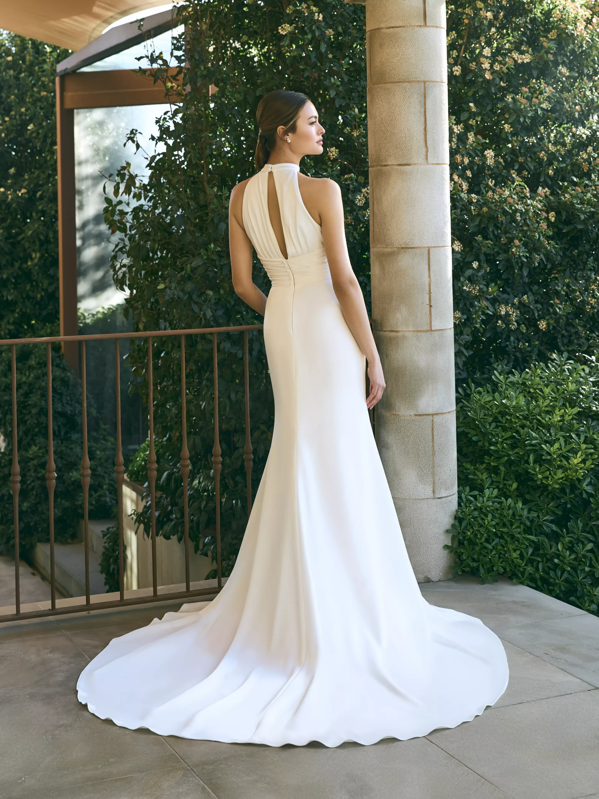 vestido-novia-phoebelle-whiteone-escotehalter-espaldahalter-sedkanovias2